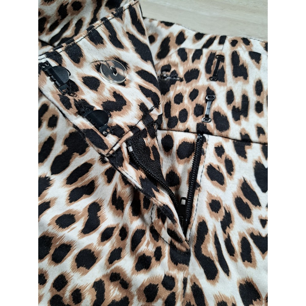 INC International Concepts Animal Leopard Print Shorts Womens Stretch size 4 - Picture 9 of 9